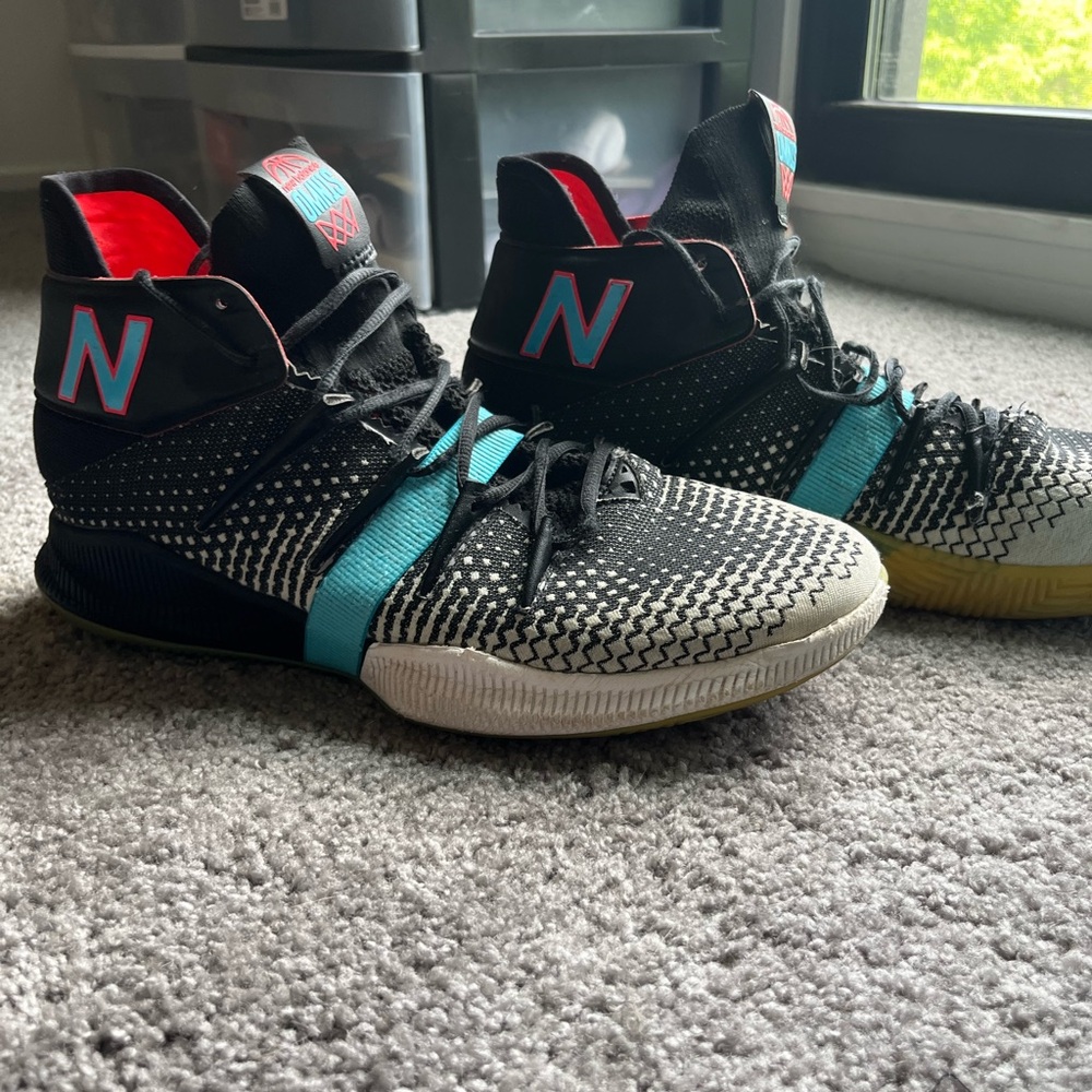 Nike New Balance OMN1S Men’s Size 14 PRE-OWNED